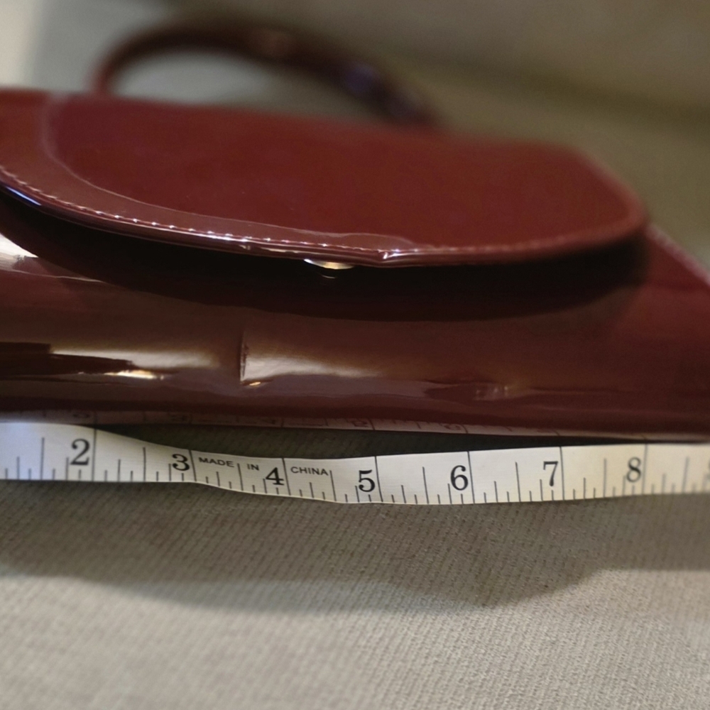Elegant Mini Burgandy Clutch! - Picture 6 of 14